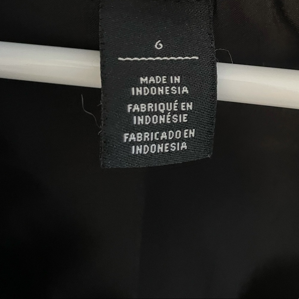 White House Black Market Suit - Picture 4 of 9